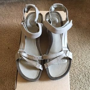 Teva Wedges Sz 6.5